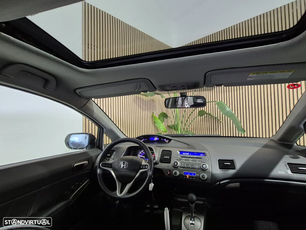 Honda Civic 1.8 ES Auto. - 8