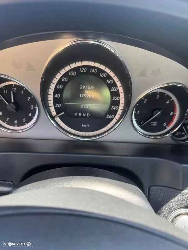 Mercedes-Benz E 250 CDi Avantgarde BlueEfficiency Auto - 25