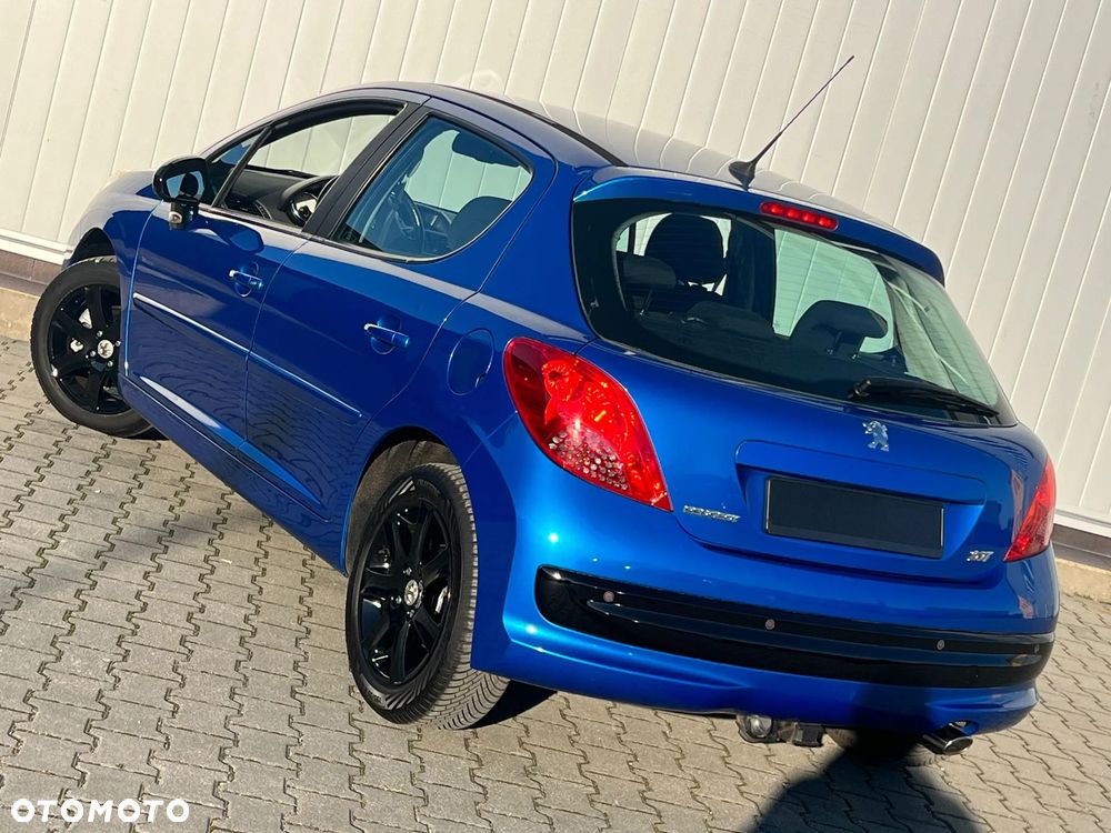 Peugeot 207 - 10