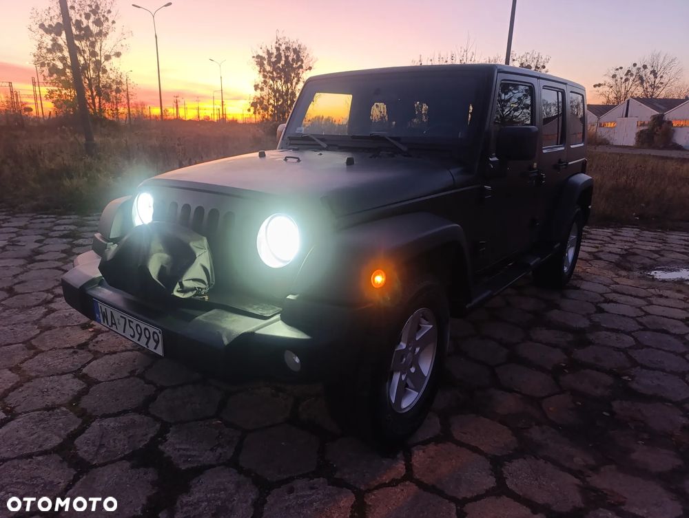 Jeep Wrangler - 12