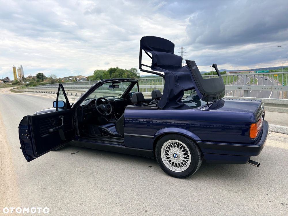 BMW Seria 3 318i - 5