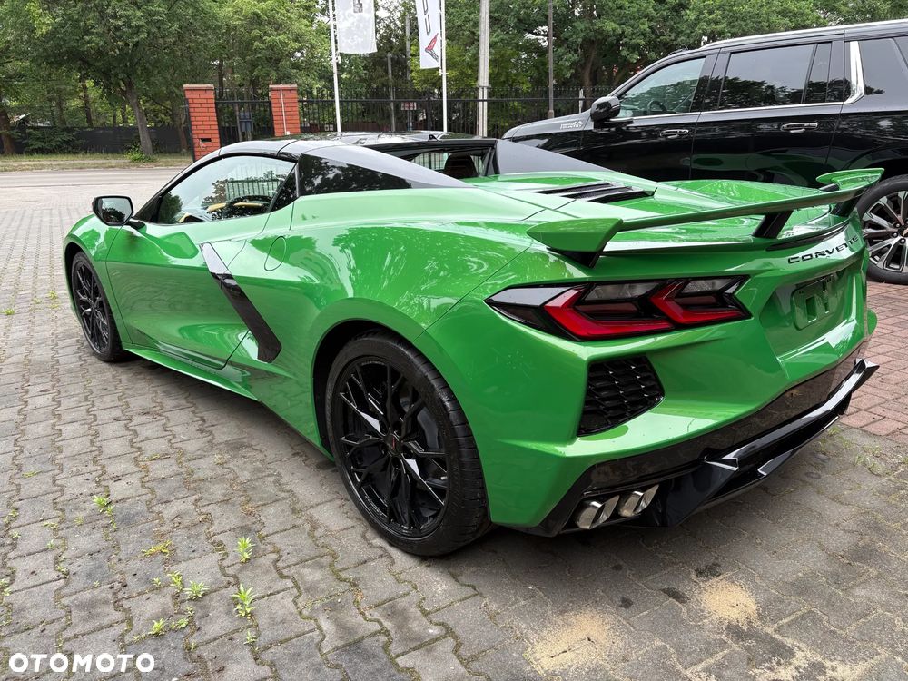 Chevrolet Corvette - 10