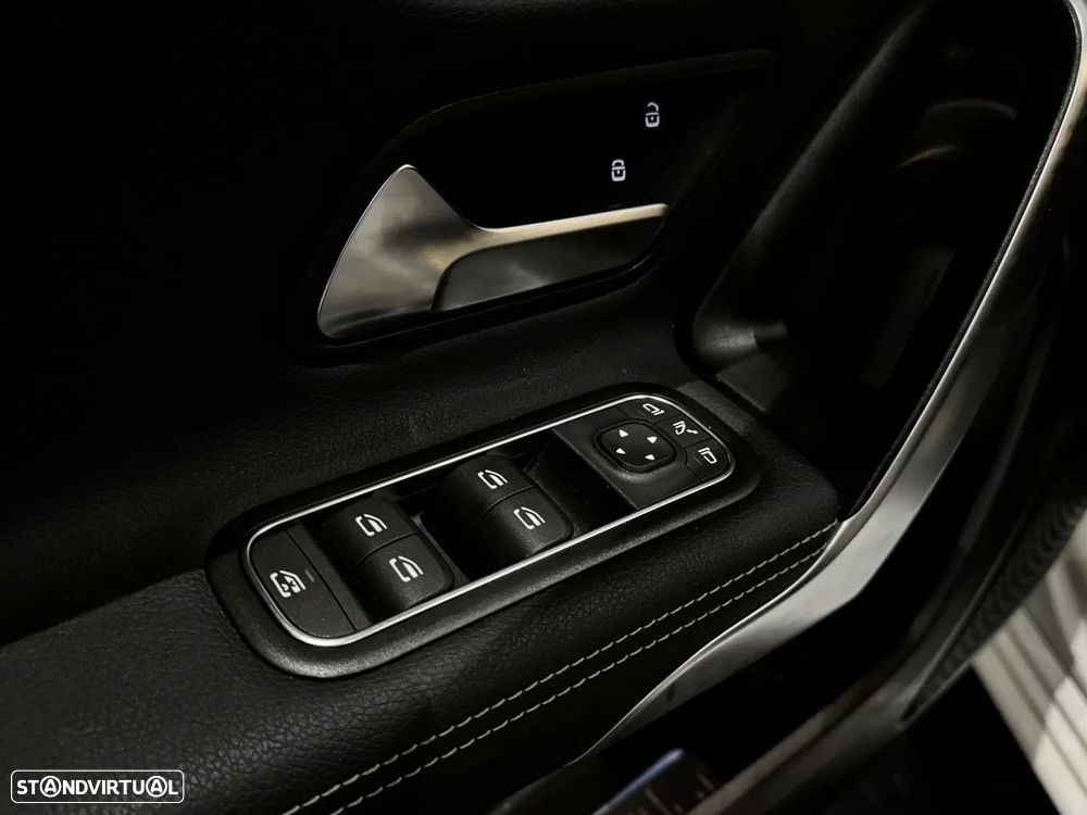 Mercedes-Benz A 250 - 21