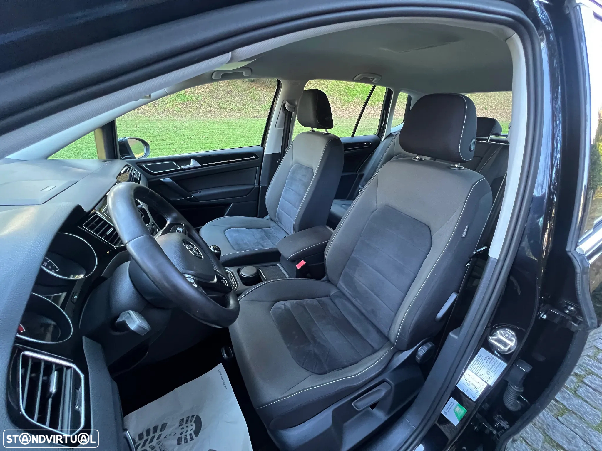 VW Golf Sportsvan 1.6 TDI Highline - 14