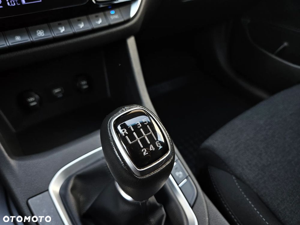 Hyundai i30 1.5 DPI Smart - 35