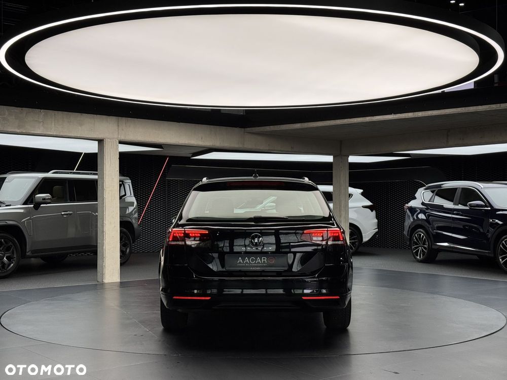 Volkswagen Passat - 5