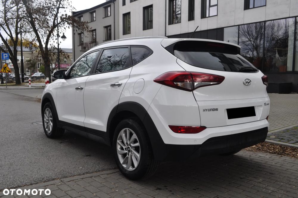 Hyundai Tucson 1.7 CRDI BlueDrive Comfort 2WD - 5