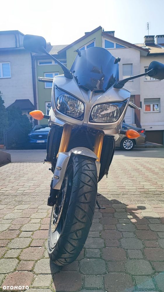 Yamaha FZS - 3