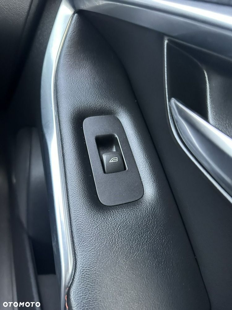 Volvo V40 - 32