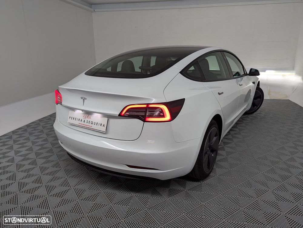 Tesla Model 3 Long Range Tração Traseira - 26