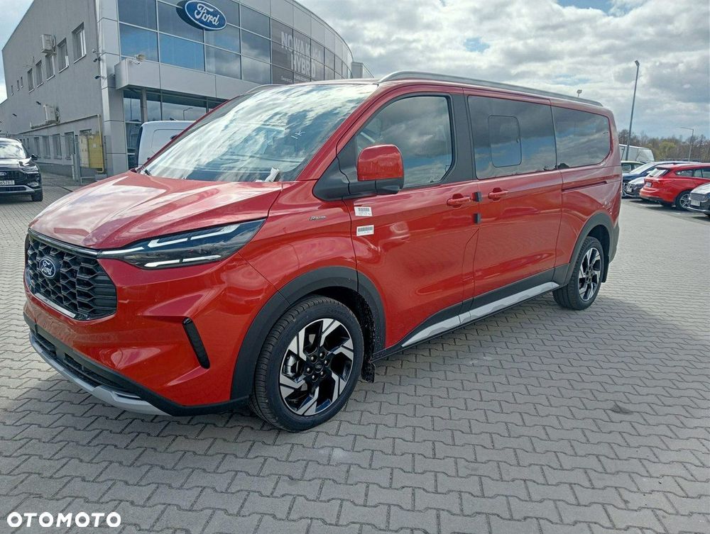 Ford Tourneo Custom - 8