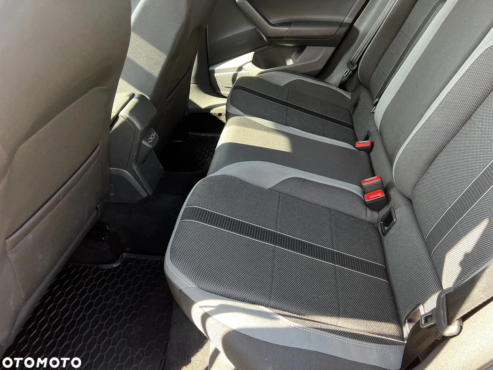 Volkswagen Polo 1.0 TSI Highline - 35