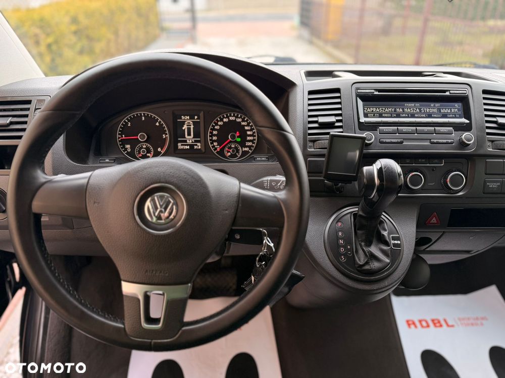 Volkswagen Multivan - 10