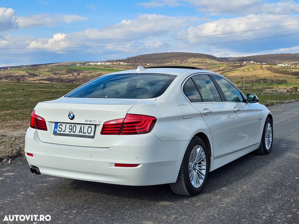 BMW Seria 5 520d Aut. Luxury Line - 5