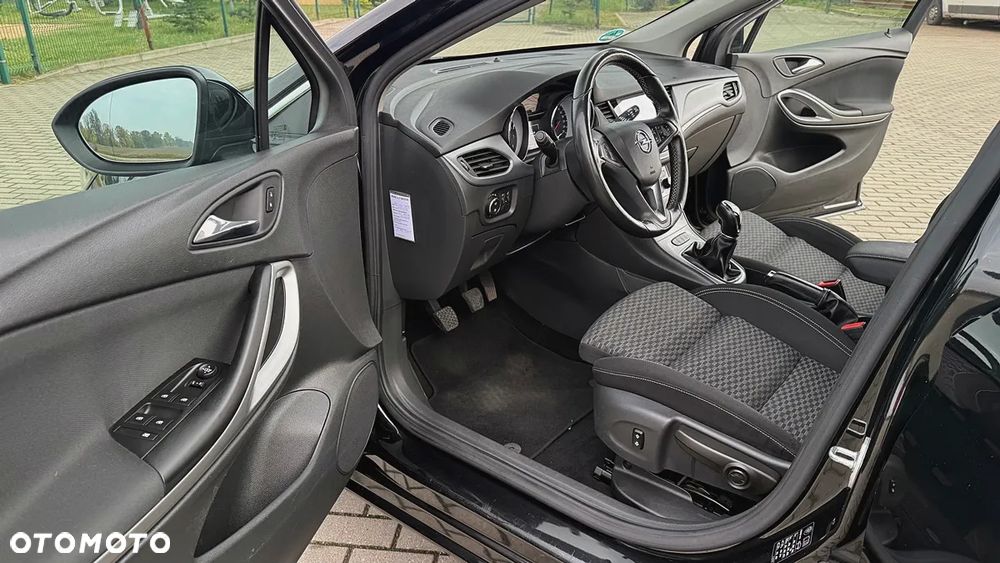 Opel Astra 1.4 Turbo Innovation - 16