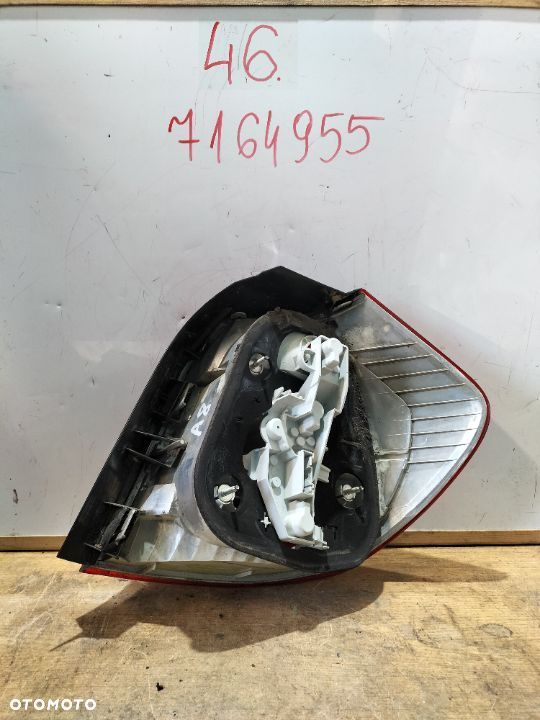 BMW 1 E87 LIFT 7164955 LAMPA TYLNA TYŁ LEWA - 2