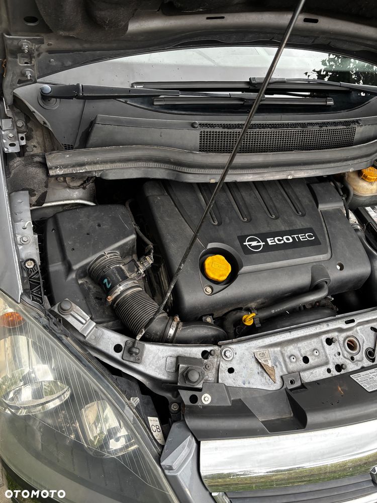 Opel Zafira 1.9 CDTI Cosmo - 19