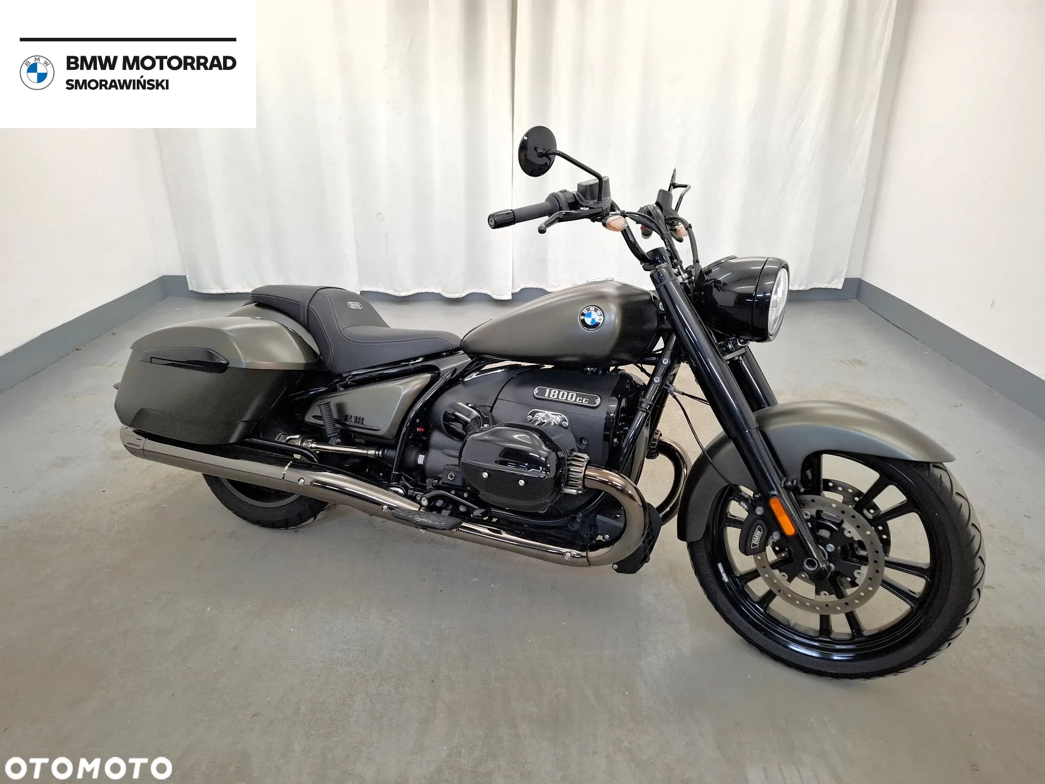BMW R - 1