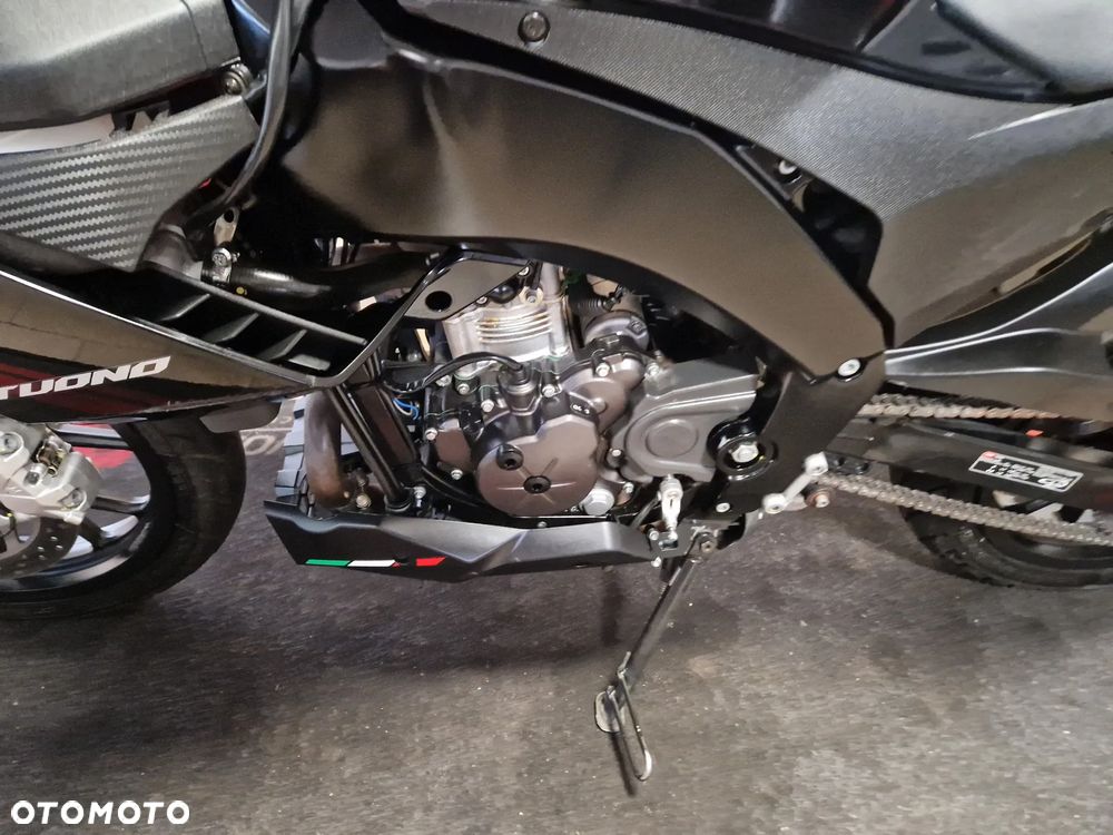 Aprilia Tuono - 16
