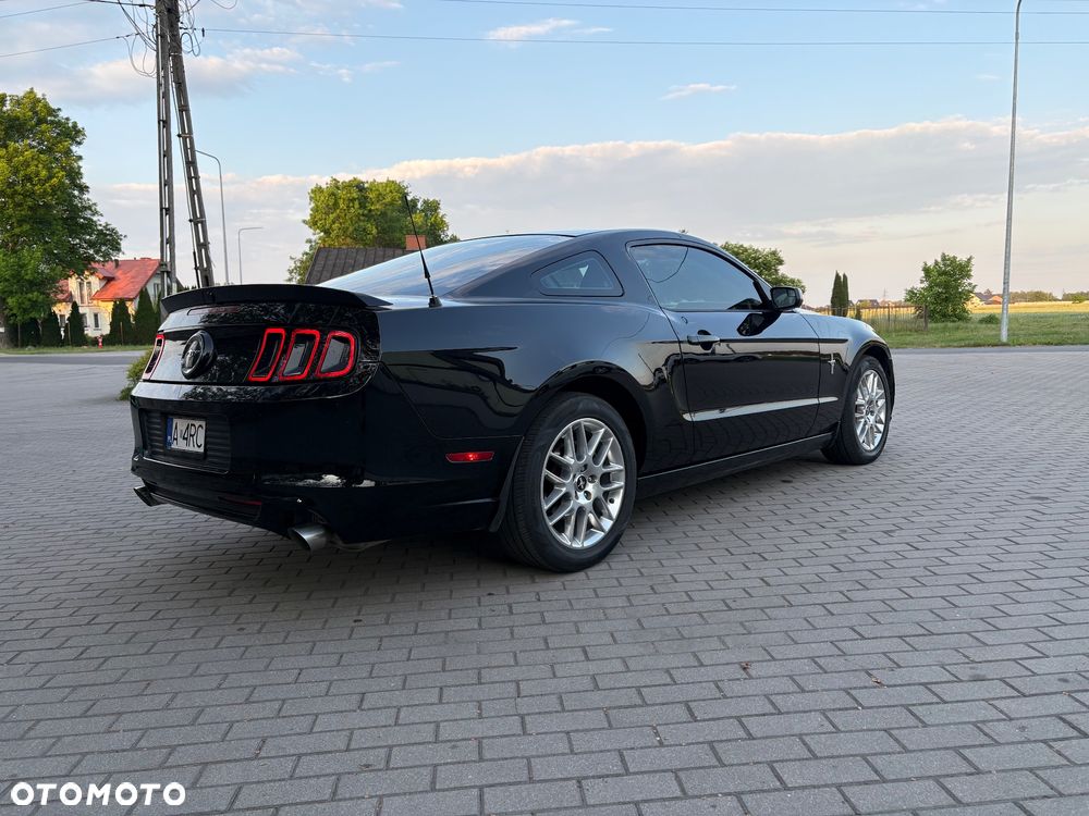 Ford Mustang 3.7 V6 Premium - 5