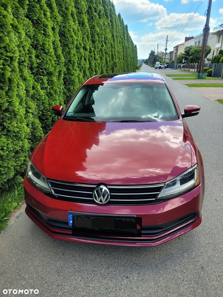 Volkswagen Jetta 1.4 TSI DSG BlueMotion Technology - 1