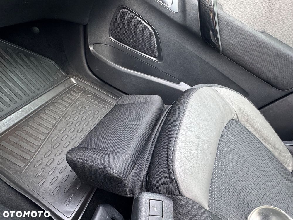 Citroën C4 Grand Picasso BlueHDi 120 EAT6 Exclusive - 17