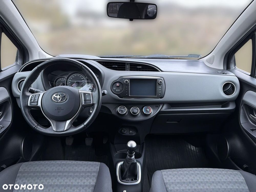 Toyota Yaris - 11