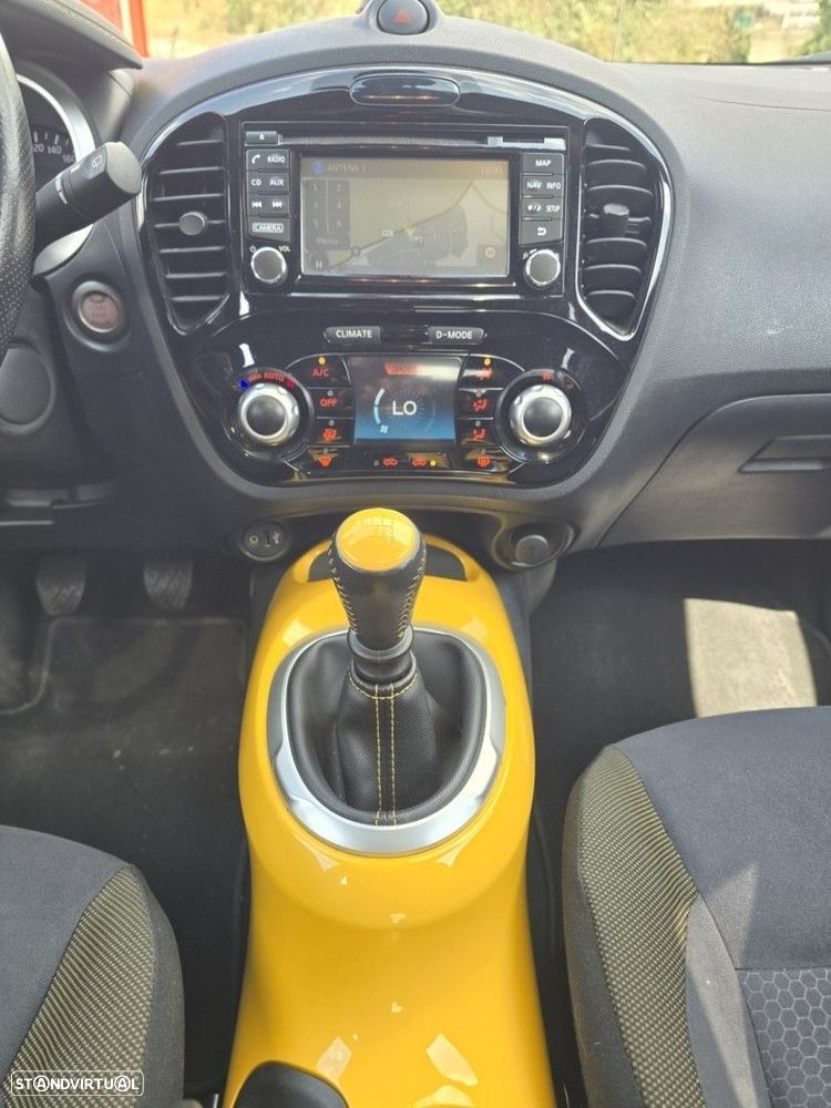 Nissan Juke 1.6 DIG-T Tekna Premium Ext.1 Yellow S. — fotografia 39