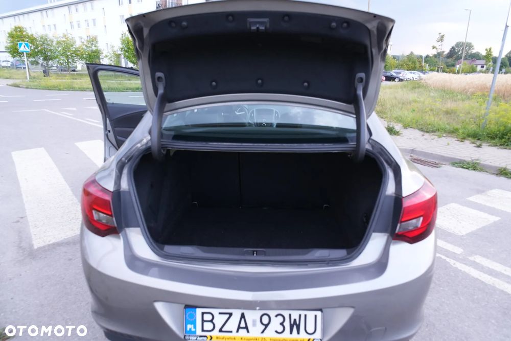 Opel Astra 1.6 Active EU6 - 15