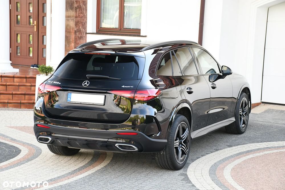 Mercedes-Benz GLC 300 e PHEV 4-Matic AMG Line - 14