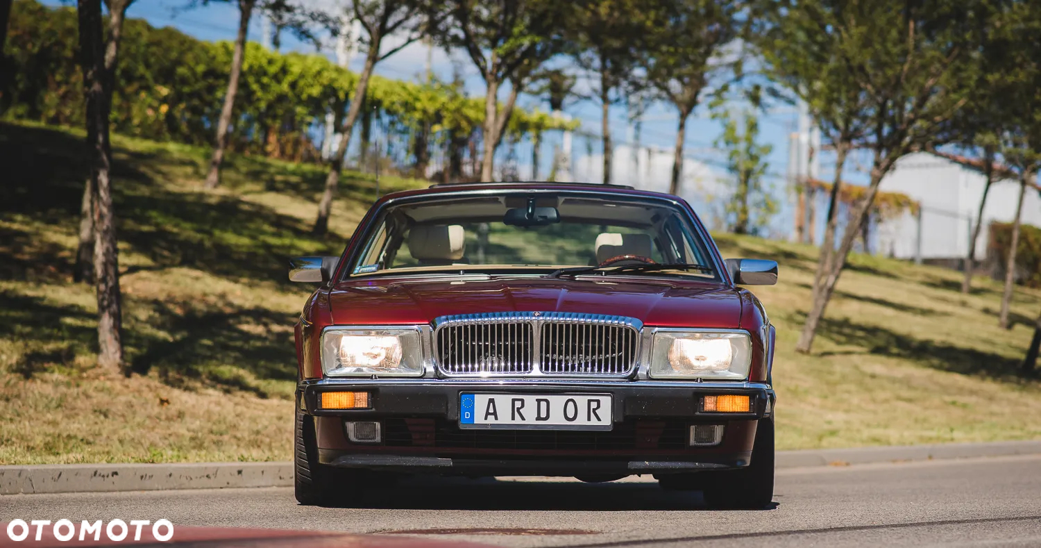 Jaguar XJ XJ12 6.0i - 3