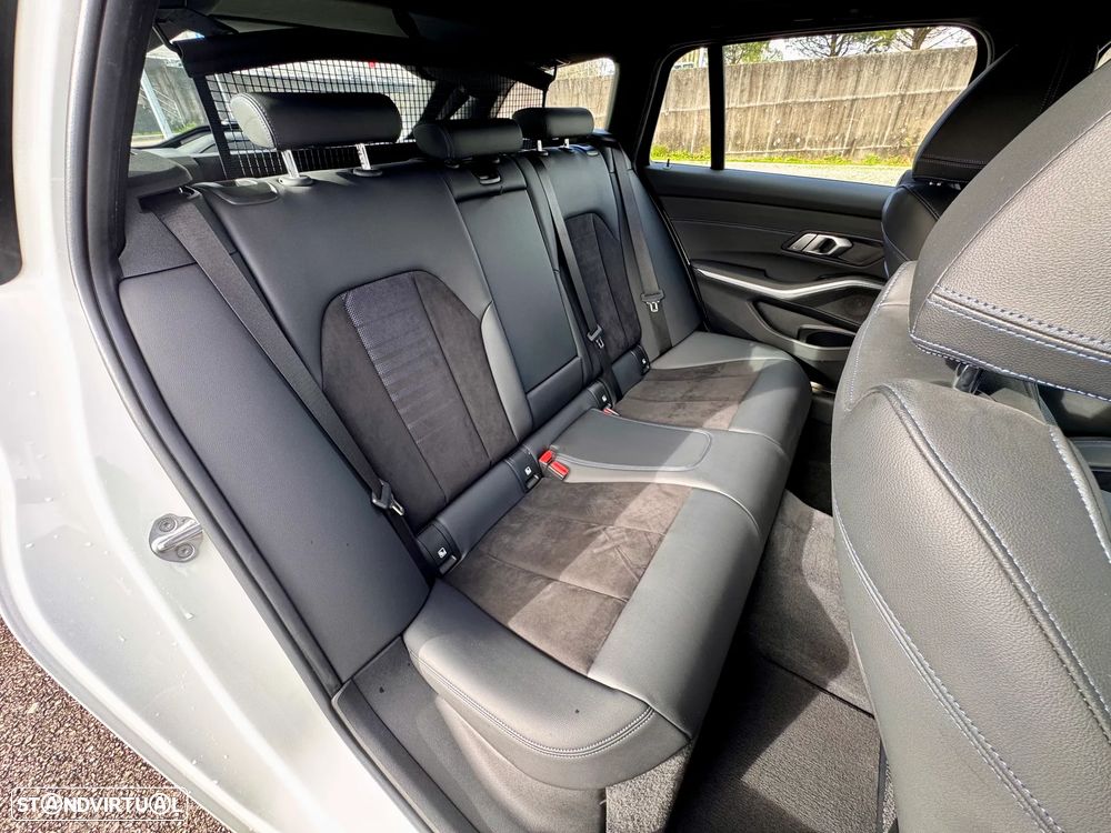 BMW 330 e Pack M Auto - 16
