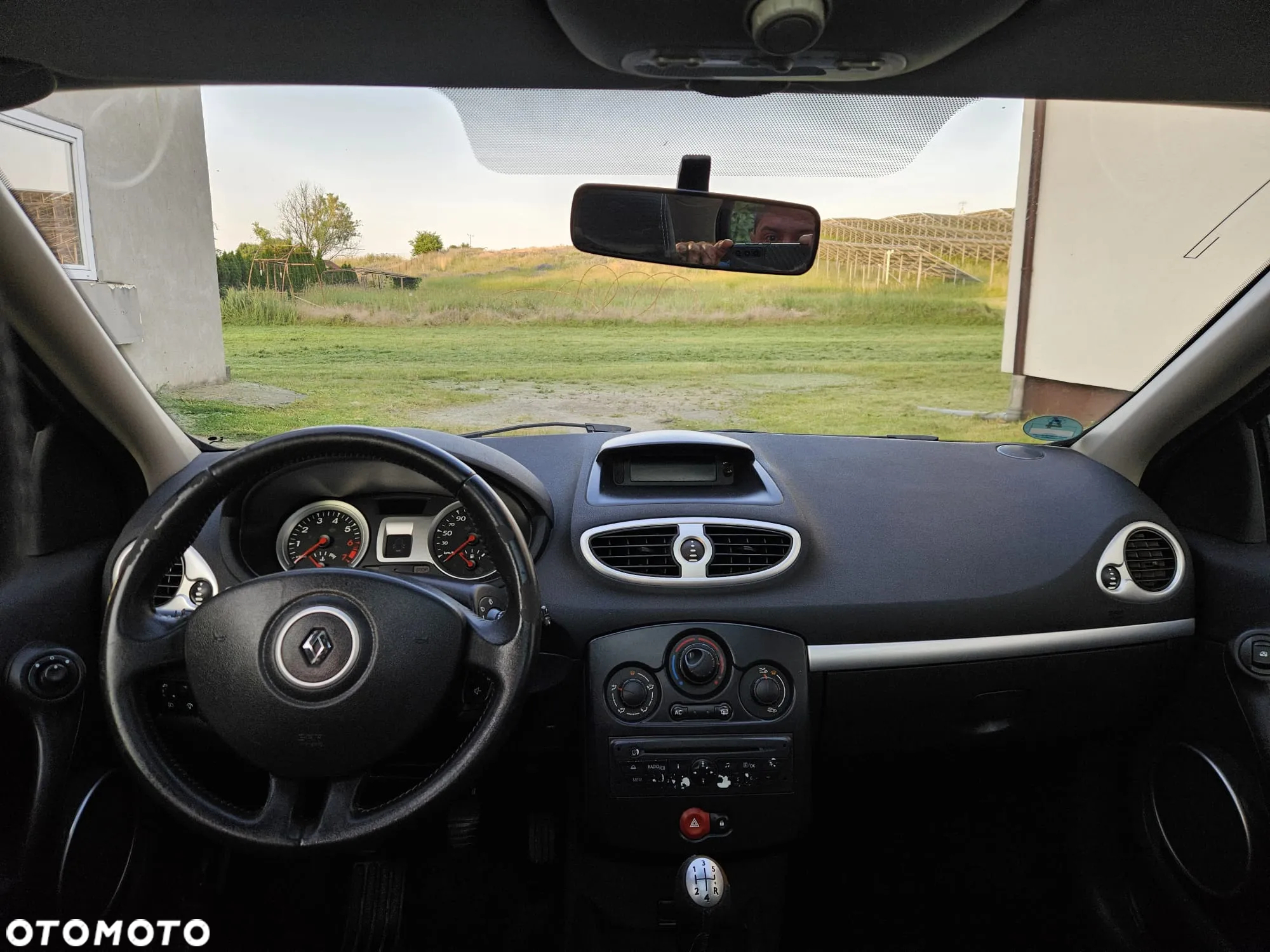 Renault Clio 1.2 16V 75 Grandtour Expression - 6
