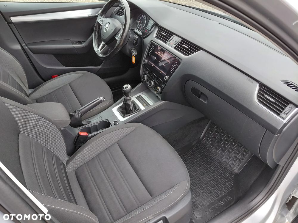 Skoda Octavia 1.0 TSI GPF Ambition - 29