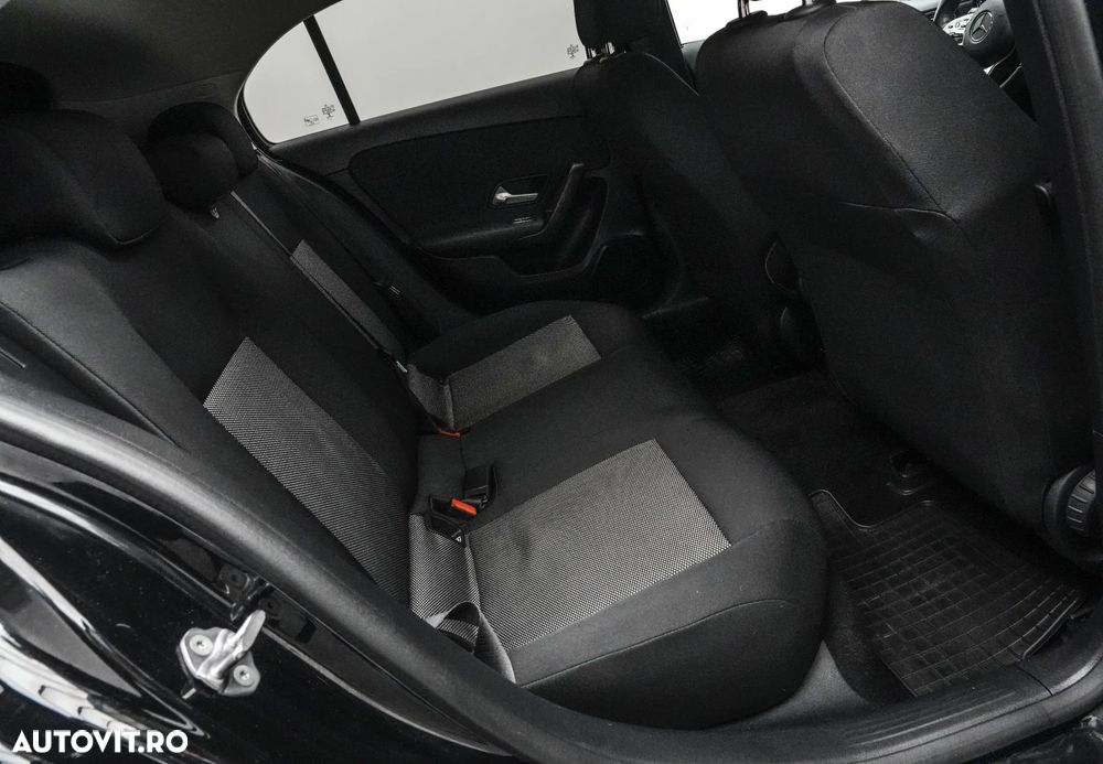 Mercedes-Benz A 160 Advanced Progressive - 16