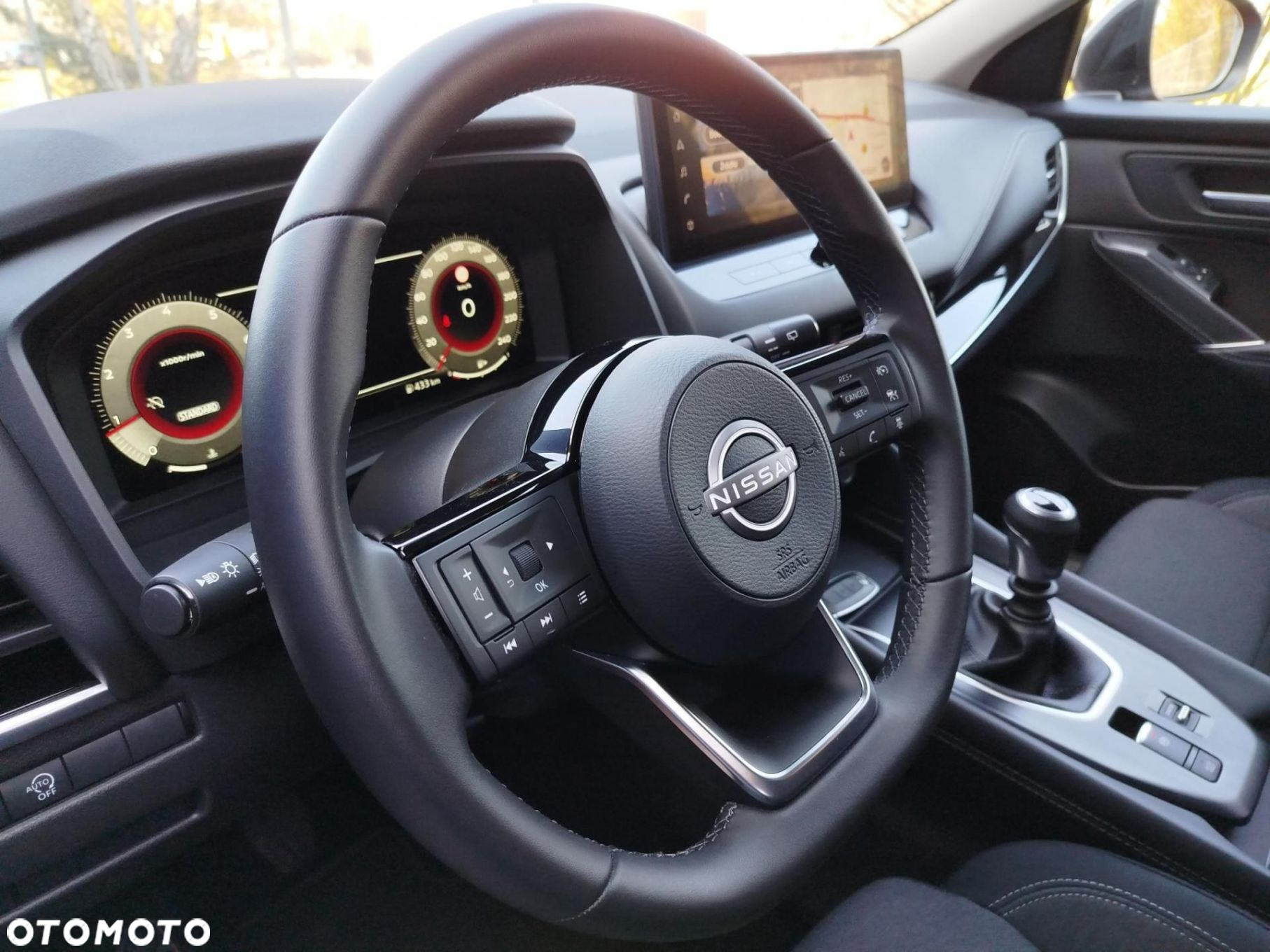 Nissan Qashqai 1.3 DIG-T mHEV N-Connecta - 26