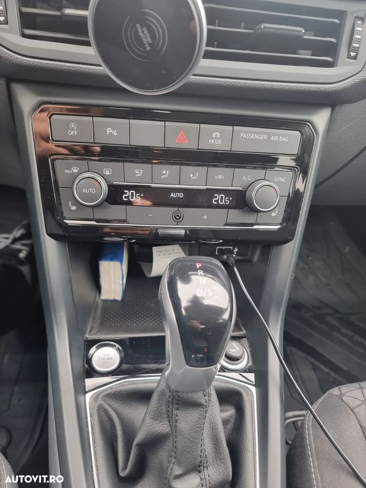 Volkswagen T-Cross - 16