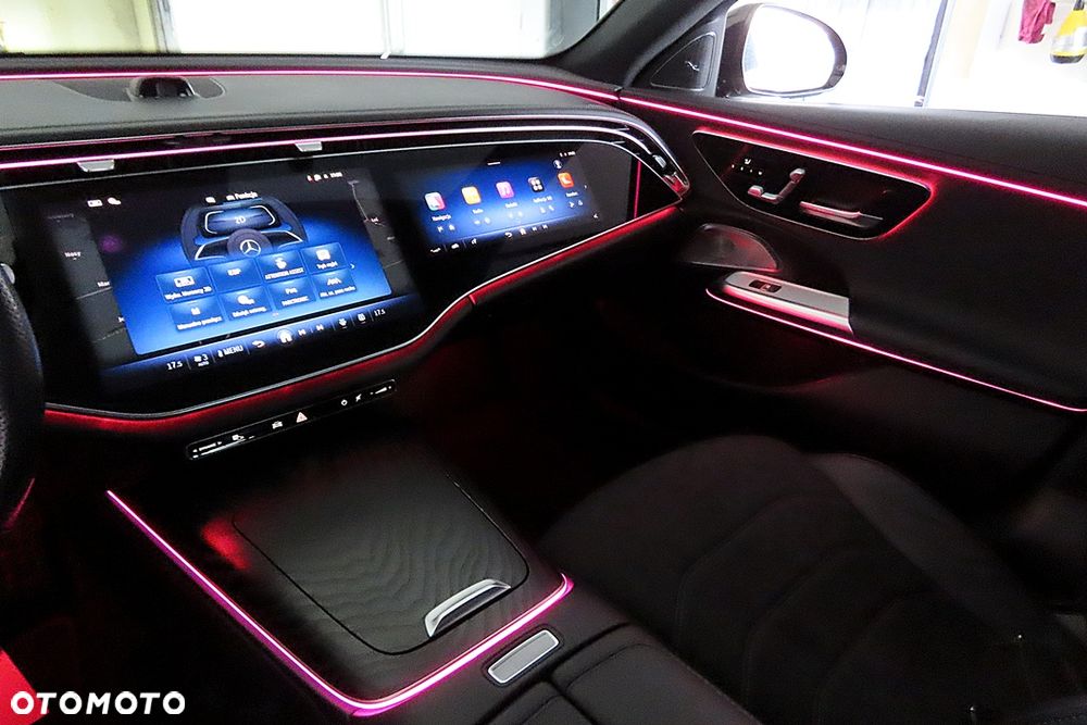 Mercedes-Benz Klasa E 220 d 4Matic 9G-TRONIC AMG Line NIGHT Edition - 33