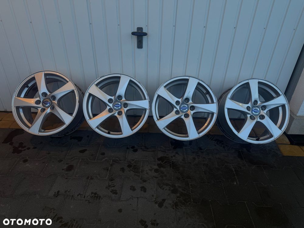 Oryginalne felgi aluminiowe 16 cali Volvo - 1