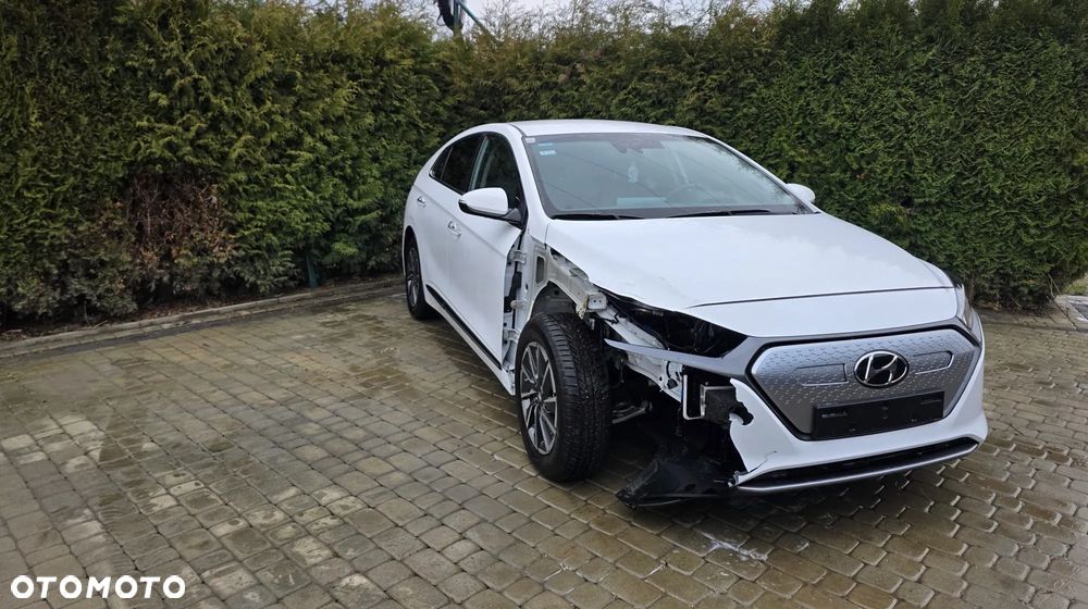 Hyundai IONIQ - 2