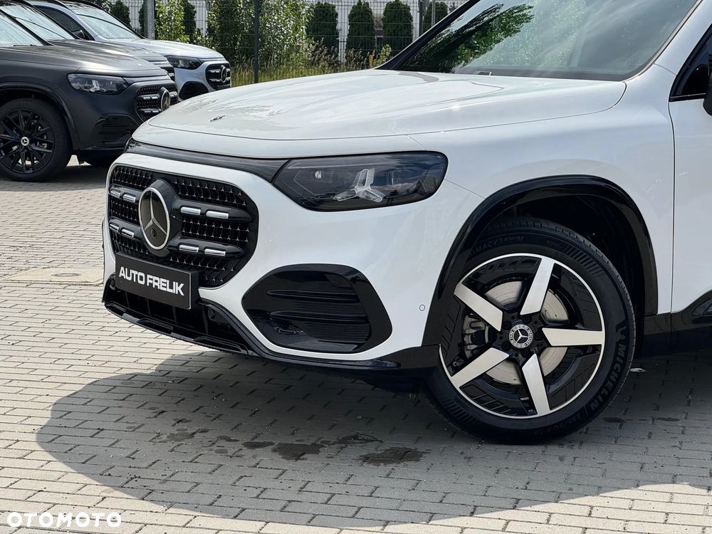 Mercedes-Benz GLB 200 mHEV 4-Matic 8G-eDCT - 7