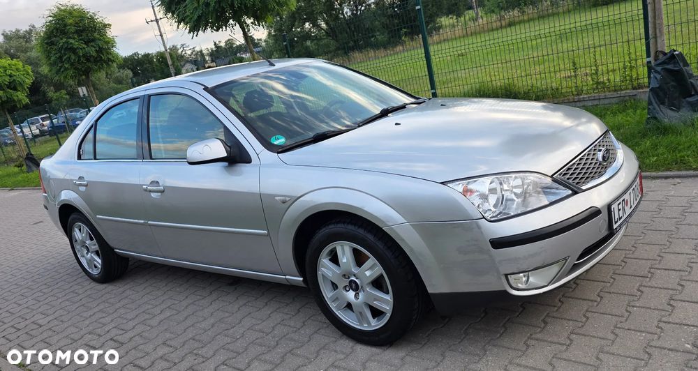 Ford Mondeo 2.0 Ghia Executive - 6
