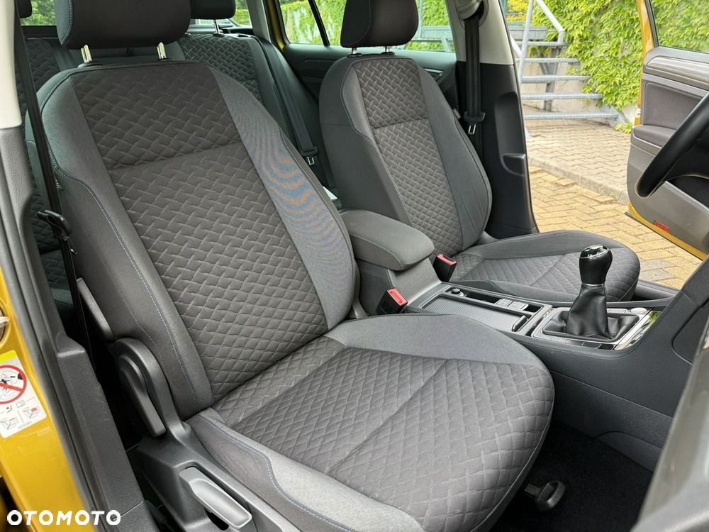 Volkswagen Golf Variant - 9