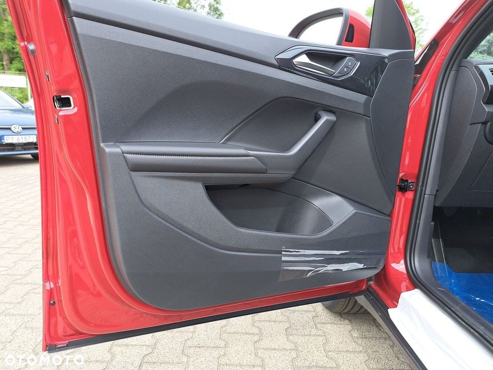 Volkswagen T-Cross - 11