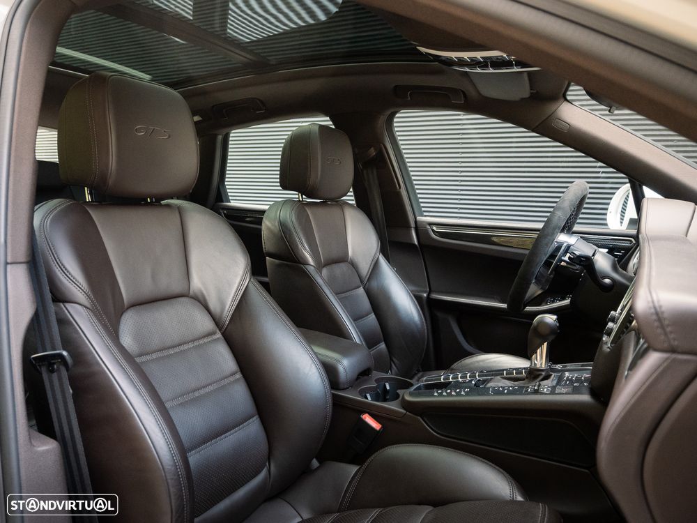 Porsche Macan GTS - 22