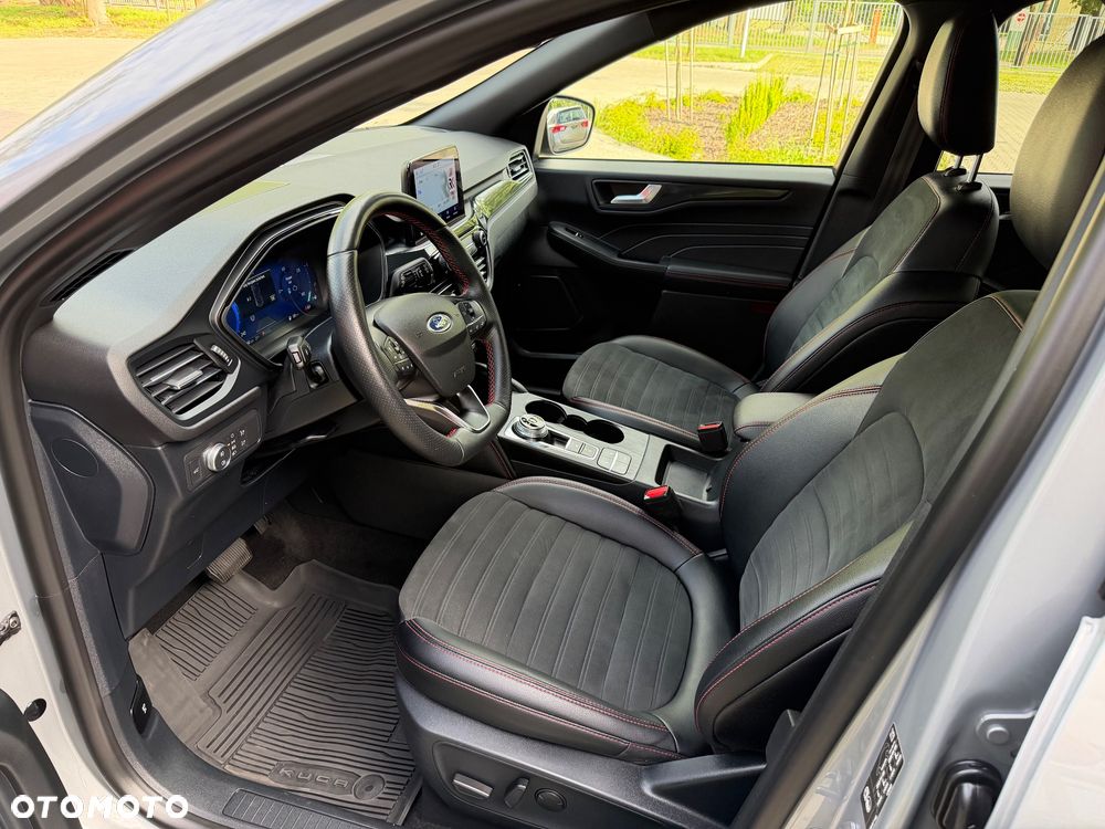 Ford Kuga 2.5 Duratec FHEV 4x4 ST-LINE X - 18