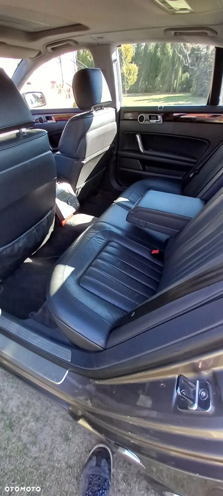 Volkswagen Phaeton - 9