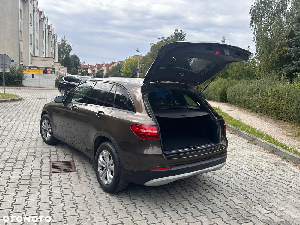 Mercedes-Benz GLC - 9