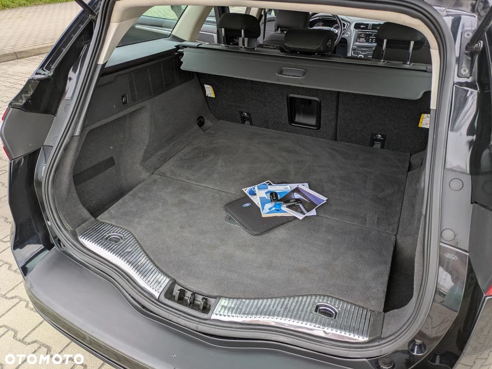 Ford Mondeo 2.0 TDCi STart-Stopp Titanium - 37