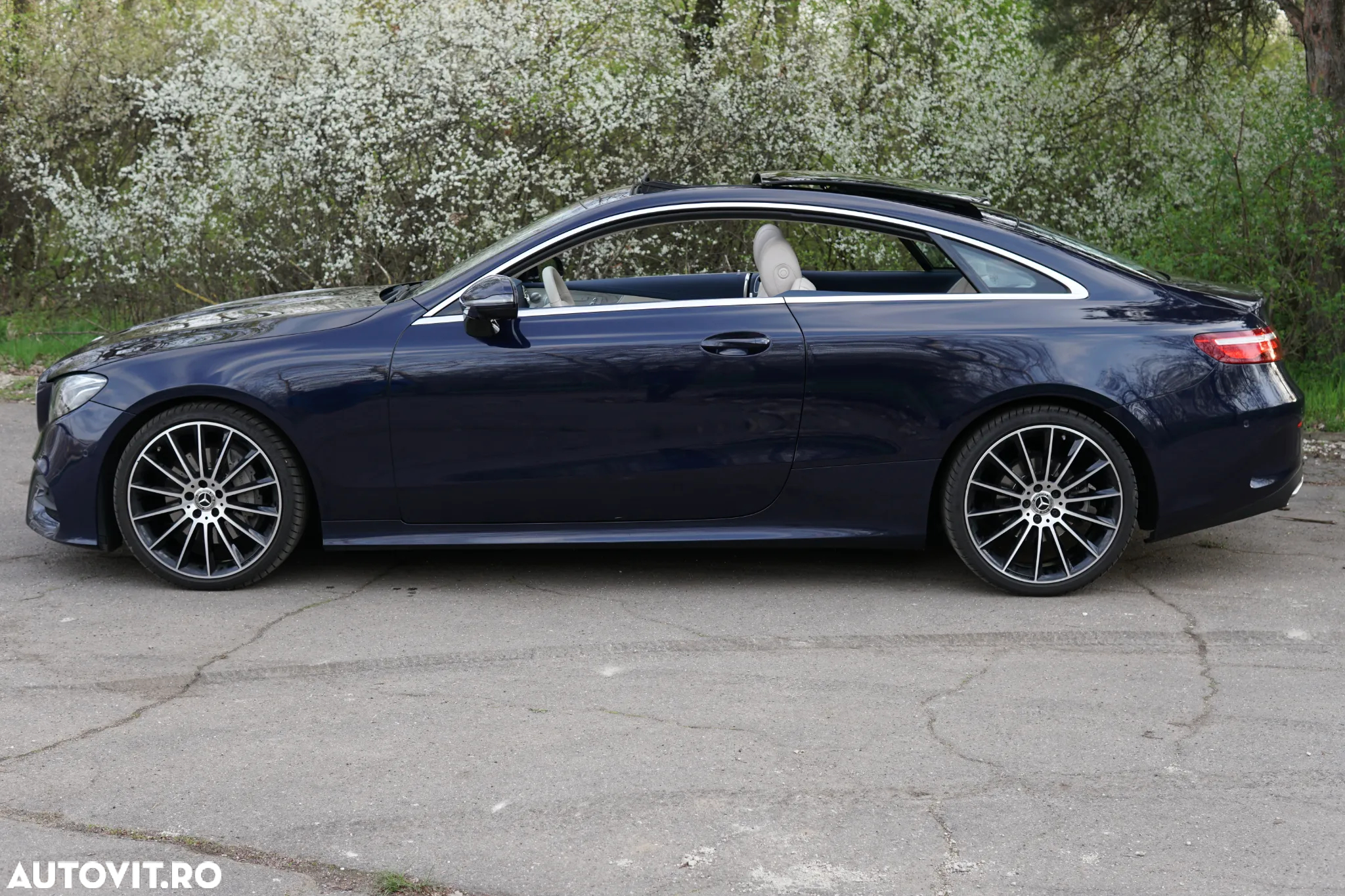 Mercedes-Benz E 200 Coupe 9G-TRONIC AMG Line - 6